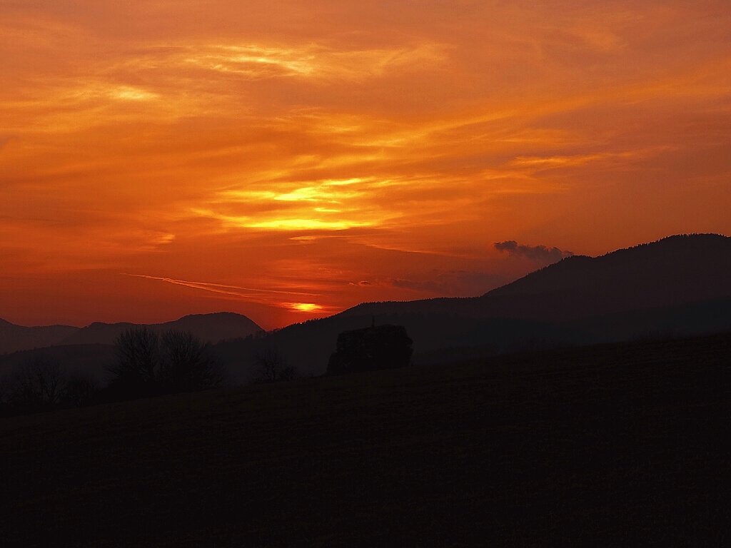 Západ slnka v Bešenovej 2.jpg